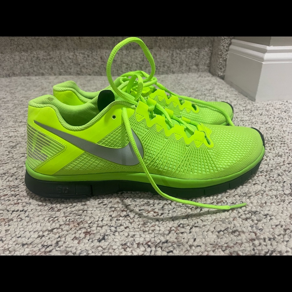 Nike trainer only tried on no low offers